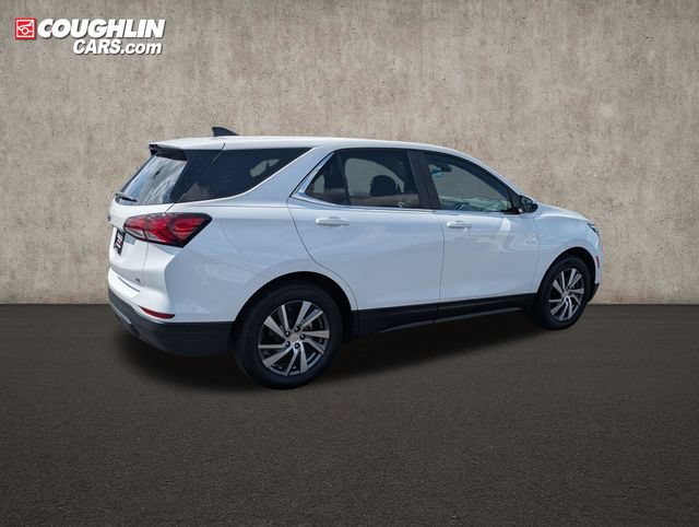 Used 2024 Chevrolet Equinox LT w/ LPO, Floor Liner Package FWD image 8