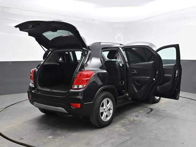 Used 2020 Chevrolet Trax LT w/ LT Convenience Package FWD image 46