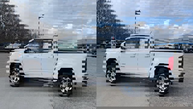 Used 2017 Chevrolet Colorado LT w/ LT Convenience Package image 6