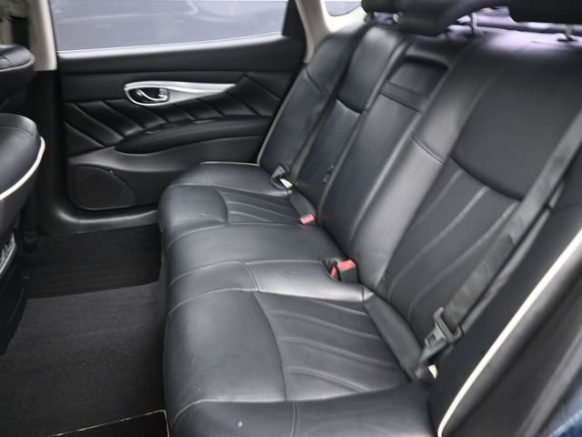 Used 2017 INFINITI Q70 L 3.7 image 14