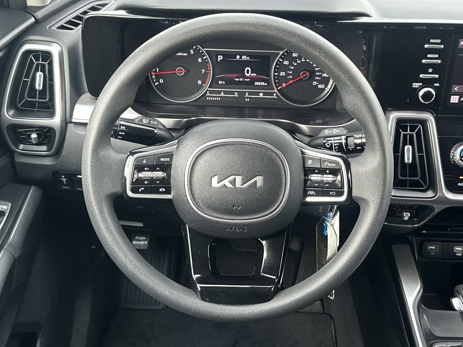 Used 2023 Kia Sorento LX FWD image 19