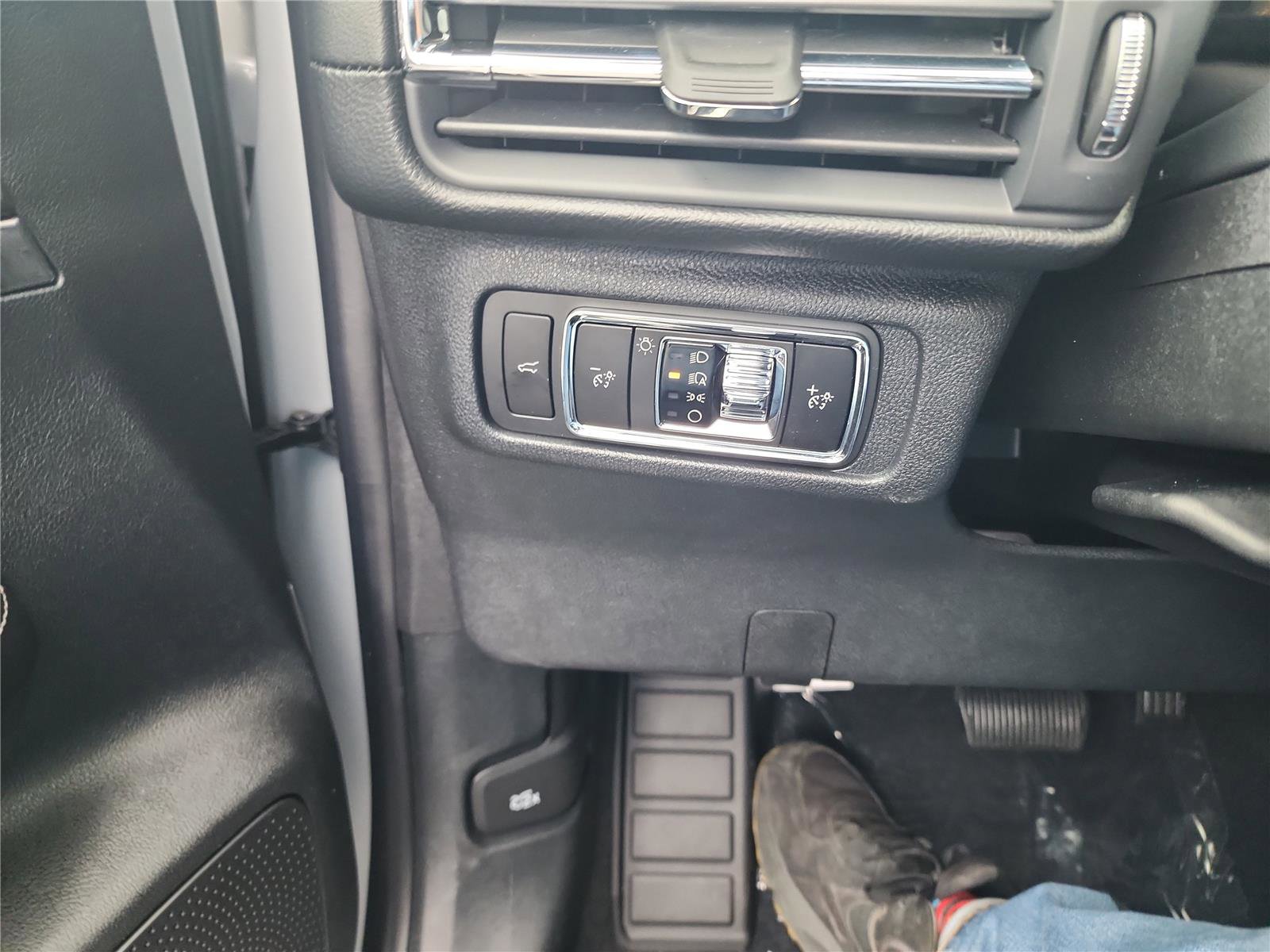 New 2026 Lincoln Corsair Premiere image 29