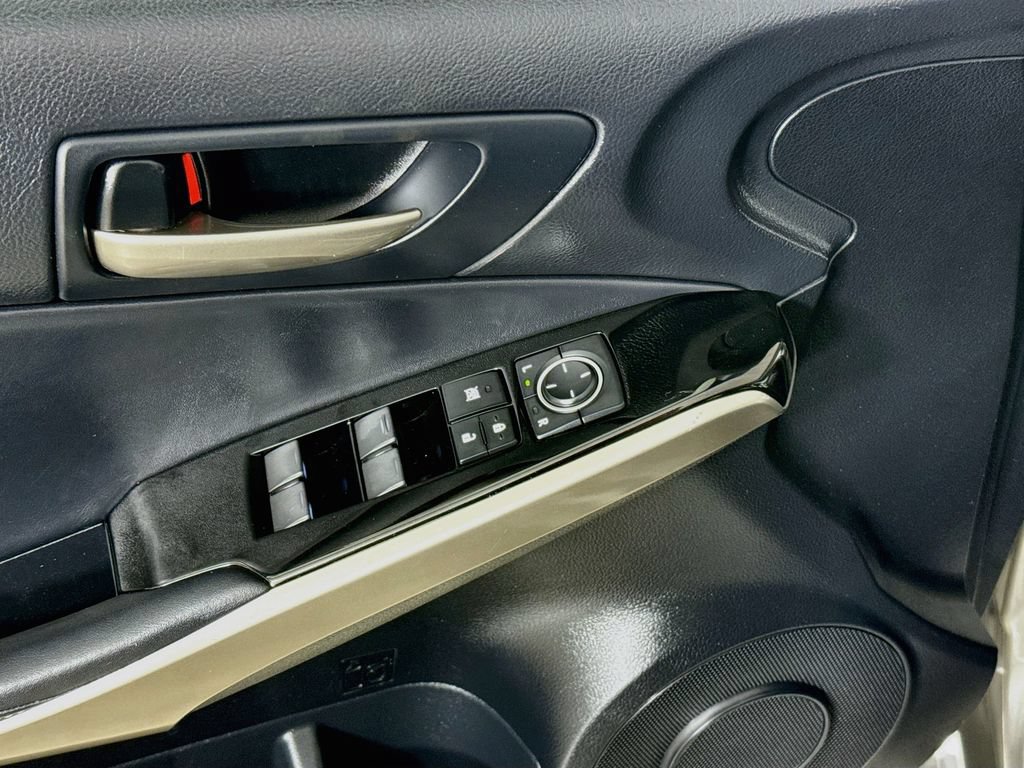 Used 2017 Lexus IS 300 AWD image 20