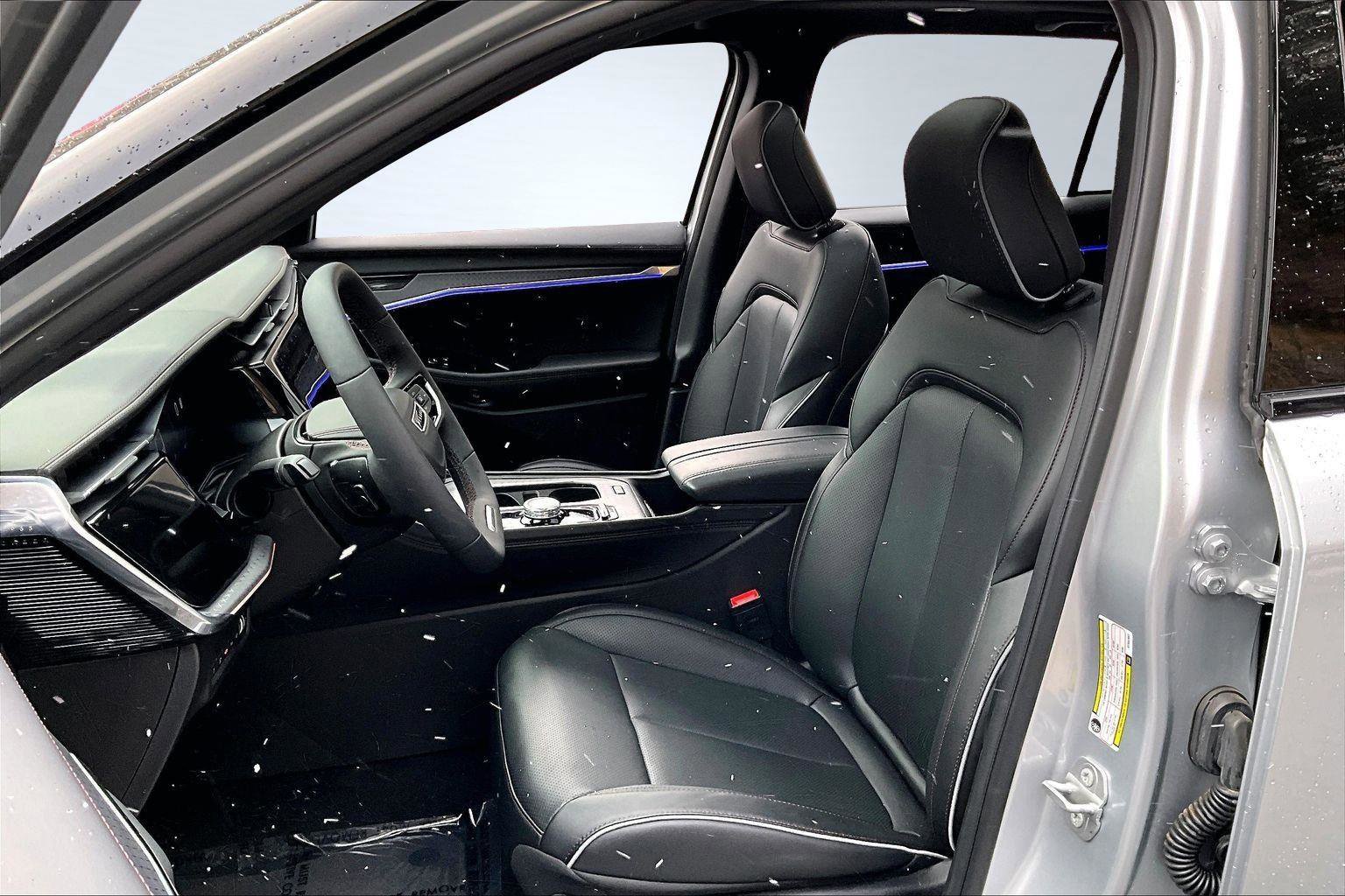 Used 2025 Jeep Wagoneer S Limited image 25