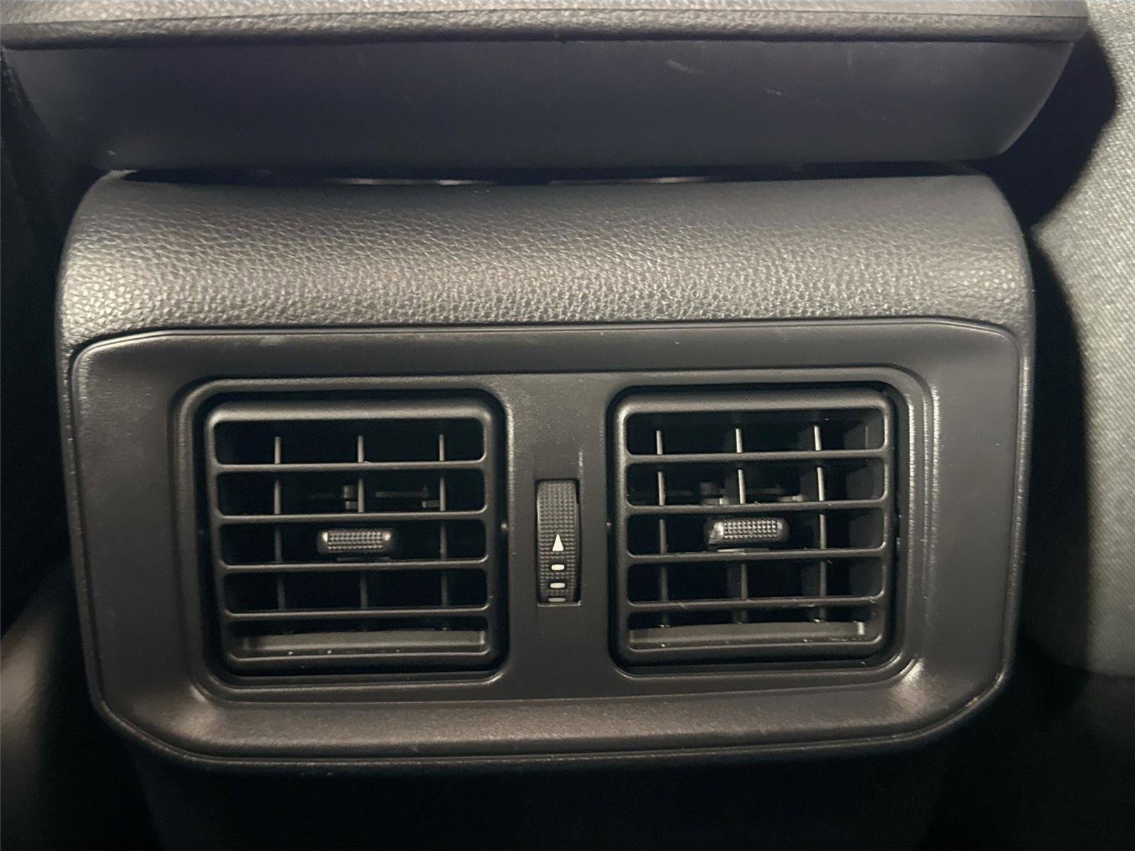 Certified 2022 Toyota RAV4 SE image 33