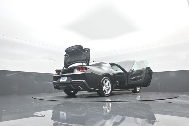 New 2026 Ford Mustang Coupe image 29