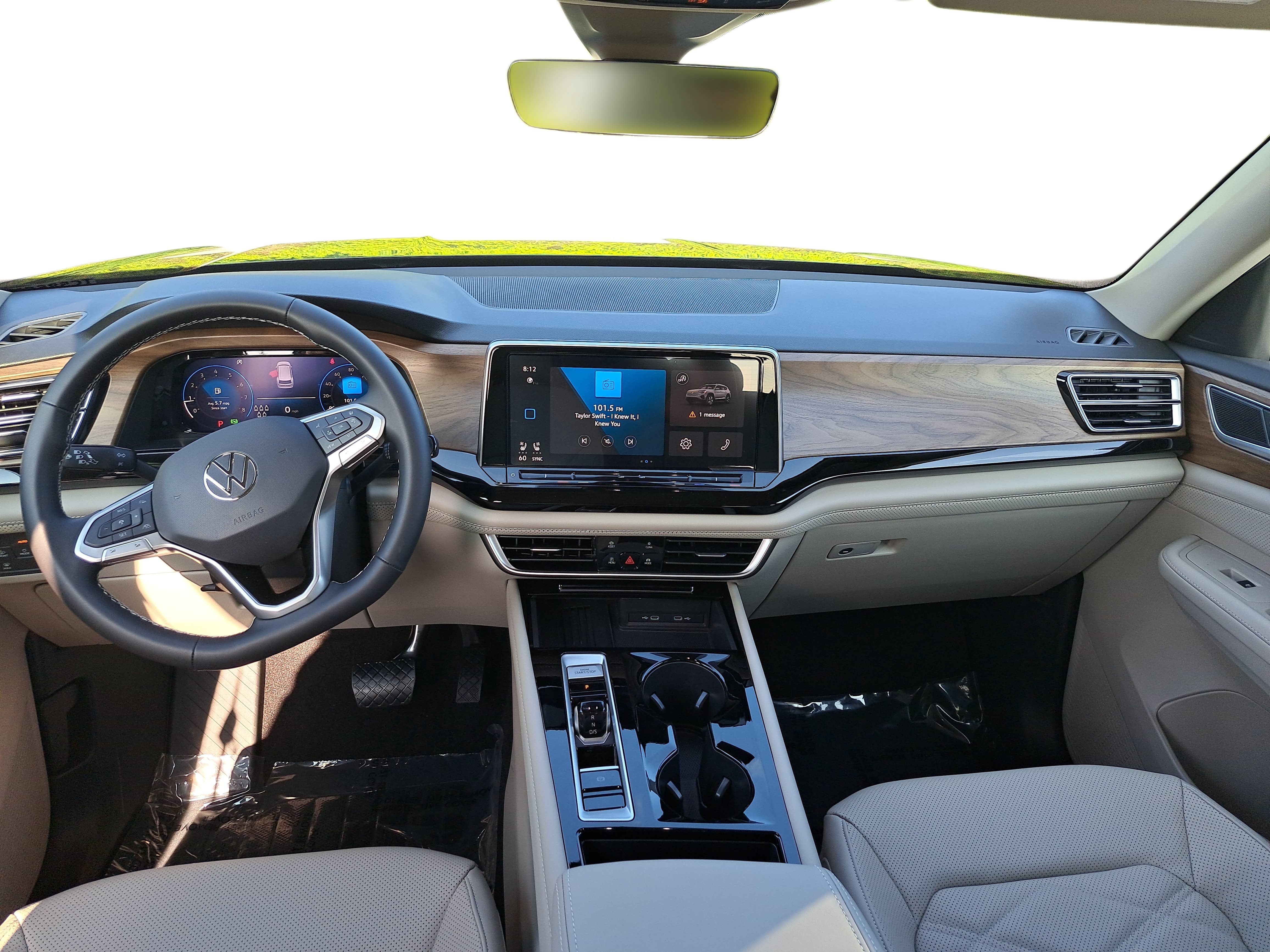 New 2026 Volkswagen Atlas SE FWD image 9