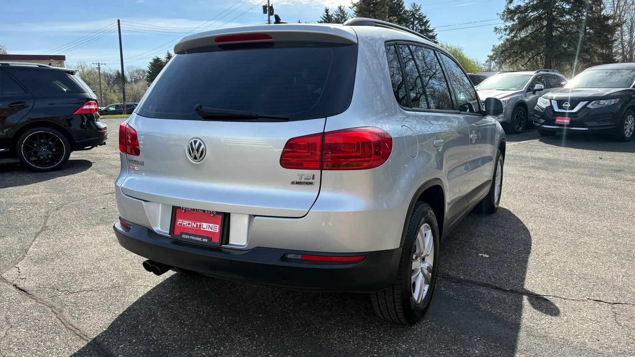 Used 2017 Volkswagen Tiguan S AWD/4WD image 9
