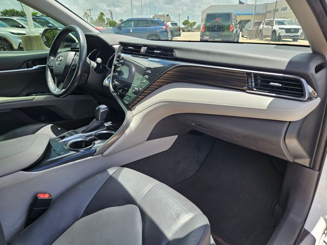 Used 2020 Toyota Camry XLE FWD image 20