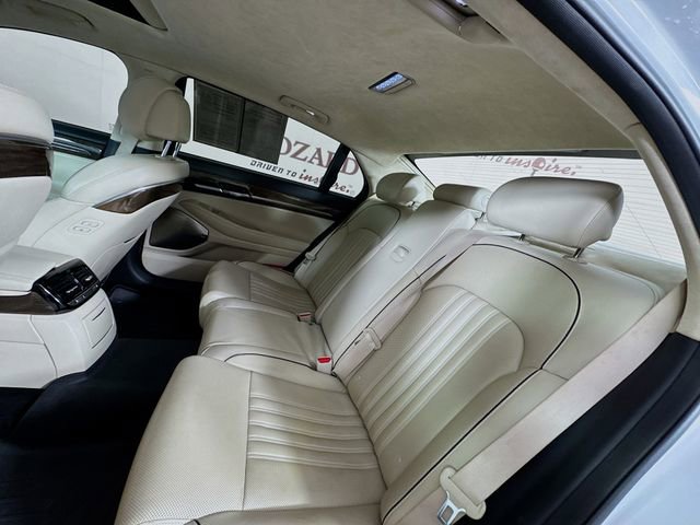 Used 2017 Genesis G90 3.3T Premium image 30