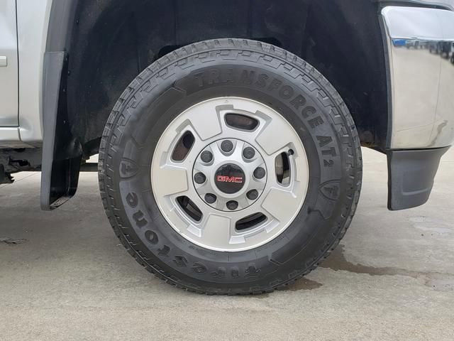 Used 2017 GMC Sierra 2500 SLE w/ SLE Preferred Package image 28