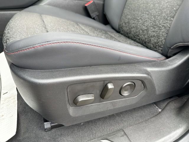 Used 2024 Chevrolet Colorado Z71 w/ Z71 Convenience Package 2 image 12