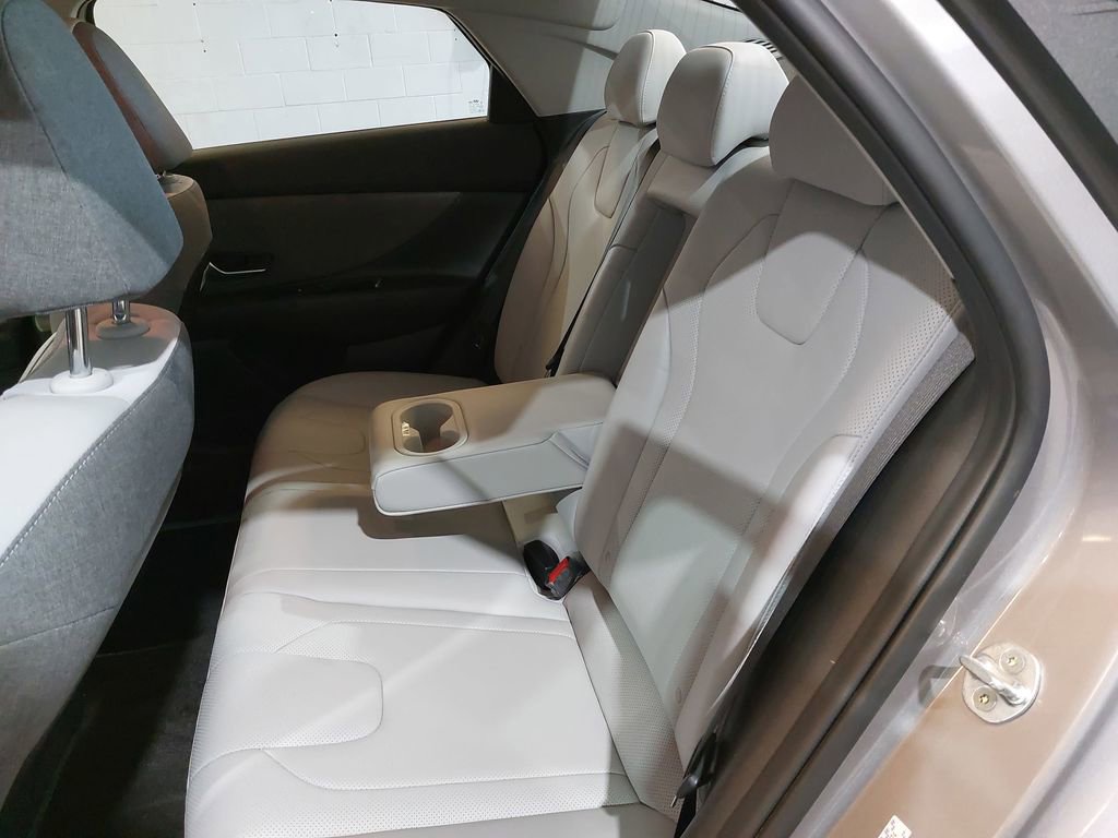 Certified 2023 Hyundai Elantra Limited w/ Cargo Package FWD image 15