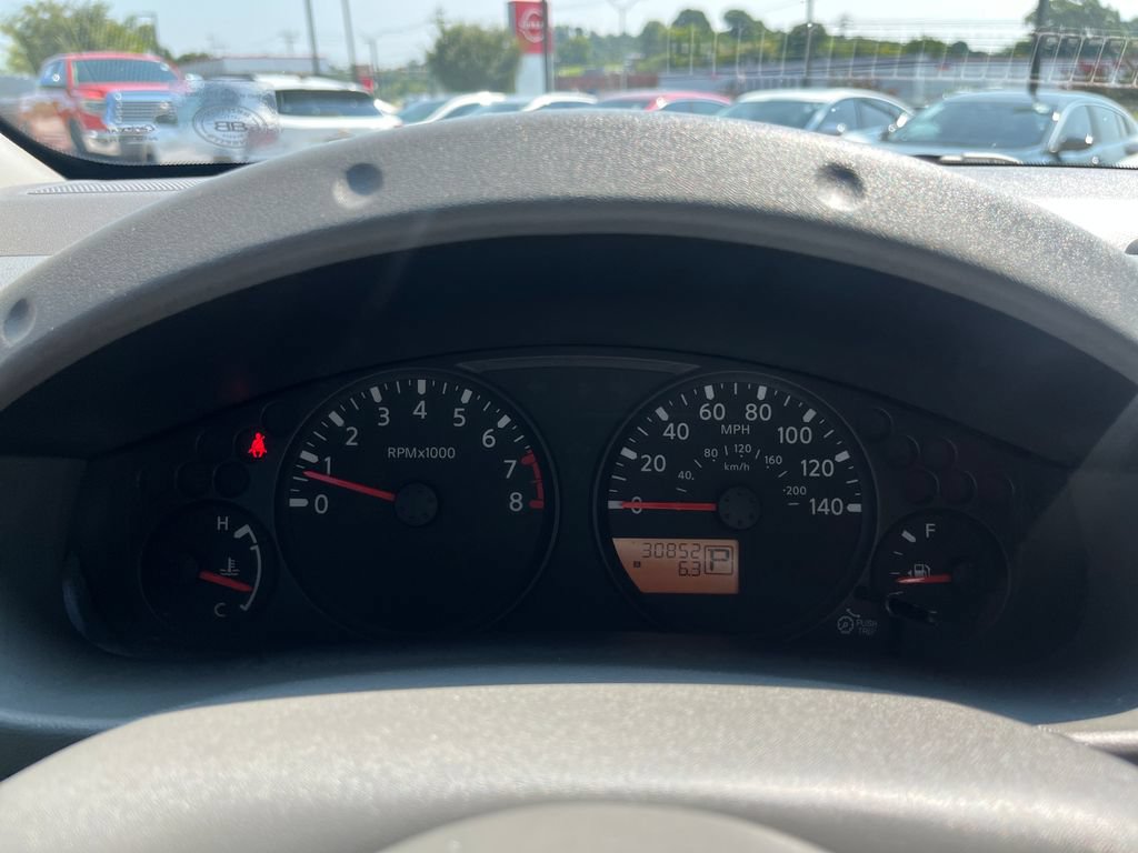 Used 2020 Nissan Frontier SV RWD image 12