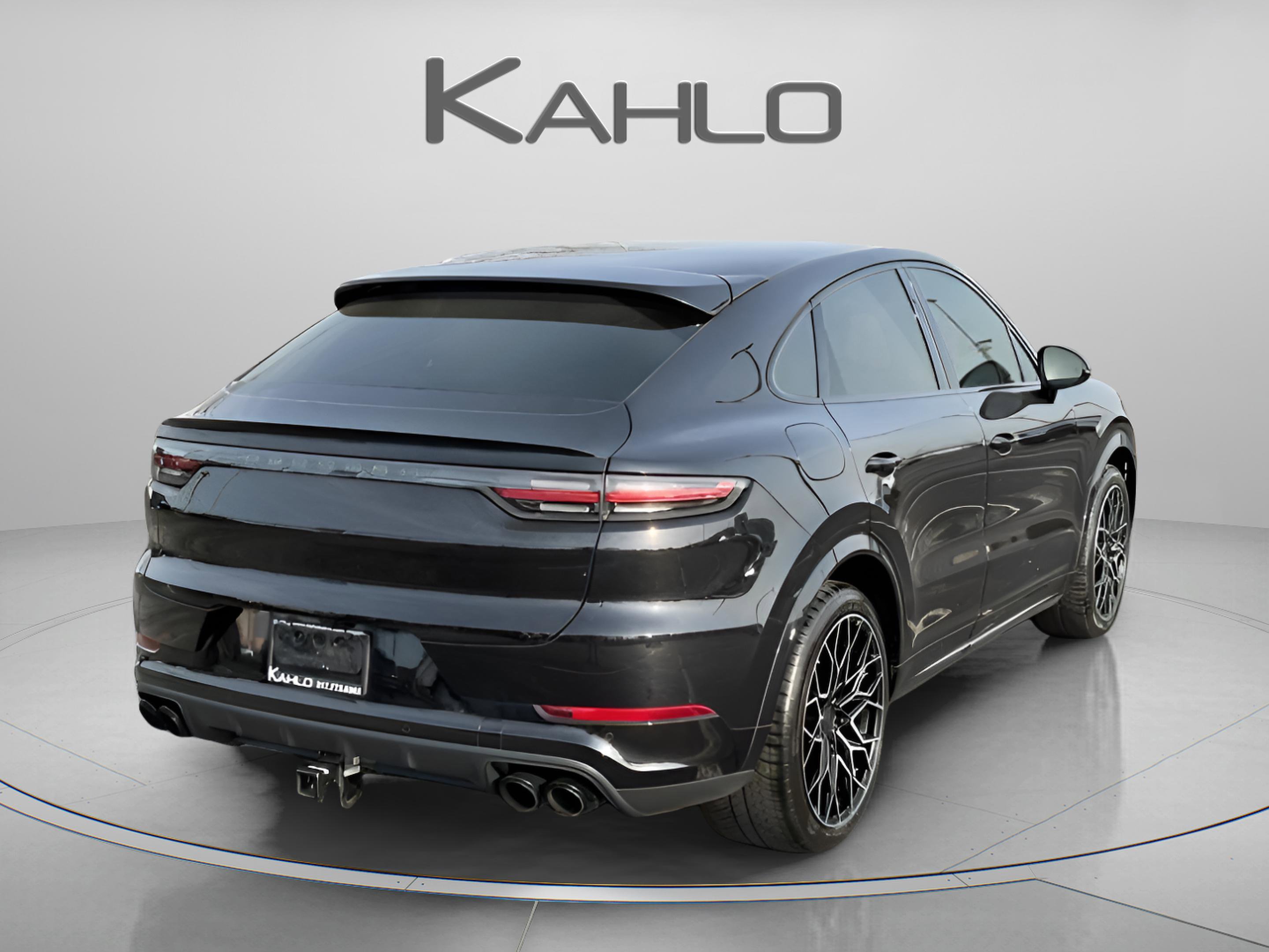 Used 2020 Porsche Cayenne Turbo AWD/4WD image 4