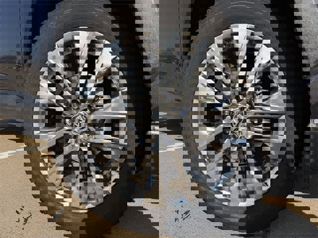 Certified 2021 Toyota RAV4 XLE Premium image 10