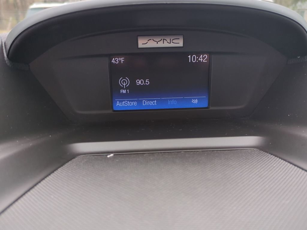 Used 2017 Ford Escape SE w/ SE Sport Appearance Package image 23