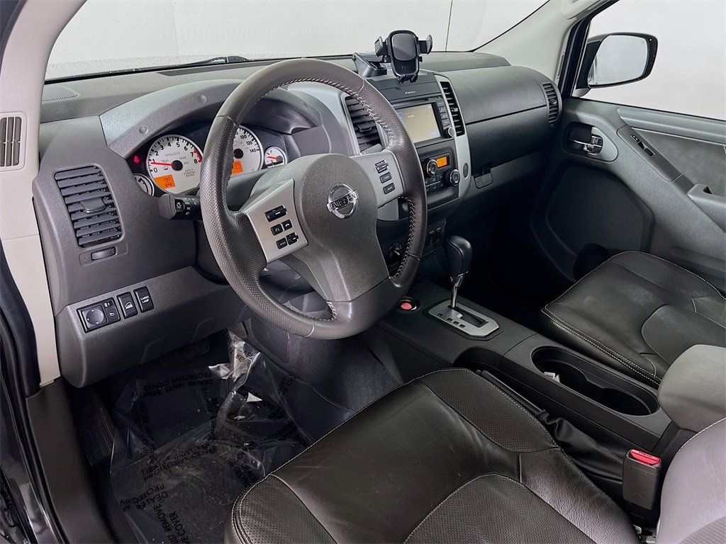 Used 2020 Nissan Frontier PRO-4X image 10