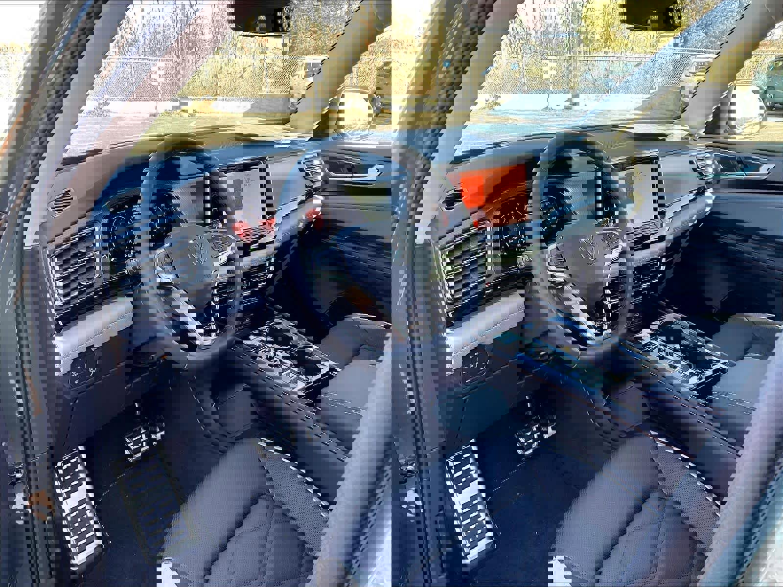 New 2026 Volkswagen Atlas Peak Edition image 8