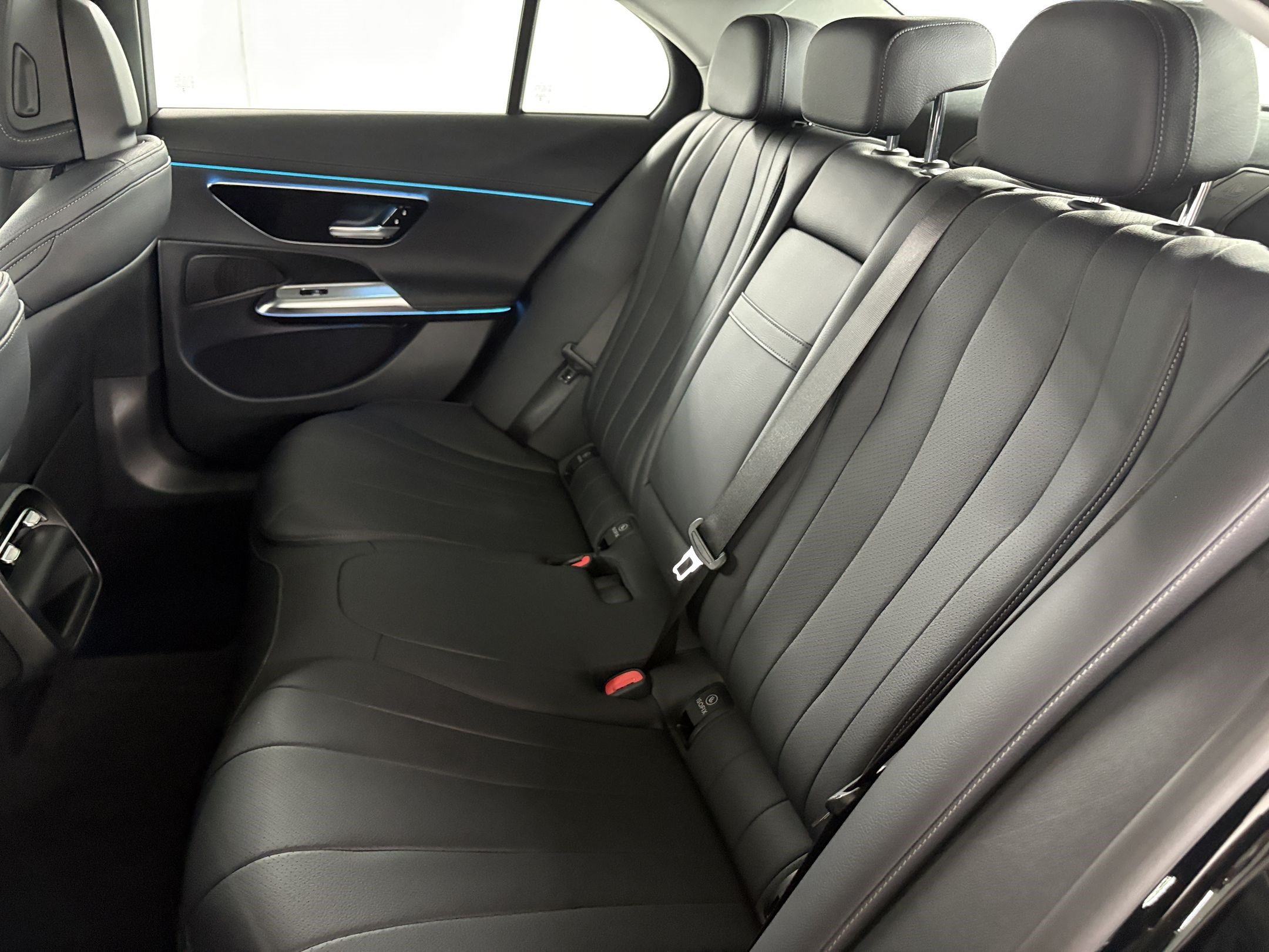 Certified 2024 Mercedes-Benz E 350 4MATIC Sedan image 23