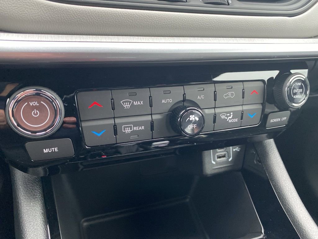 New 2026 Jeep Compass Limited image 36