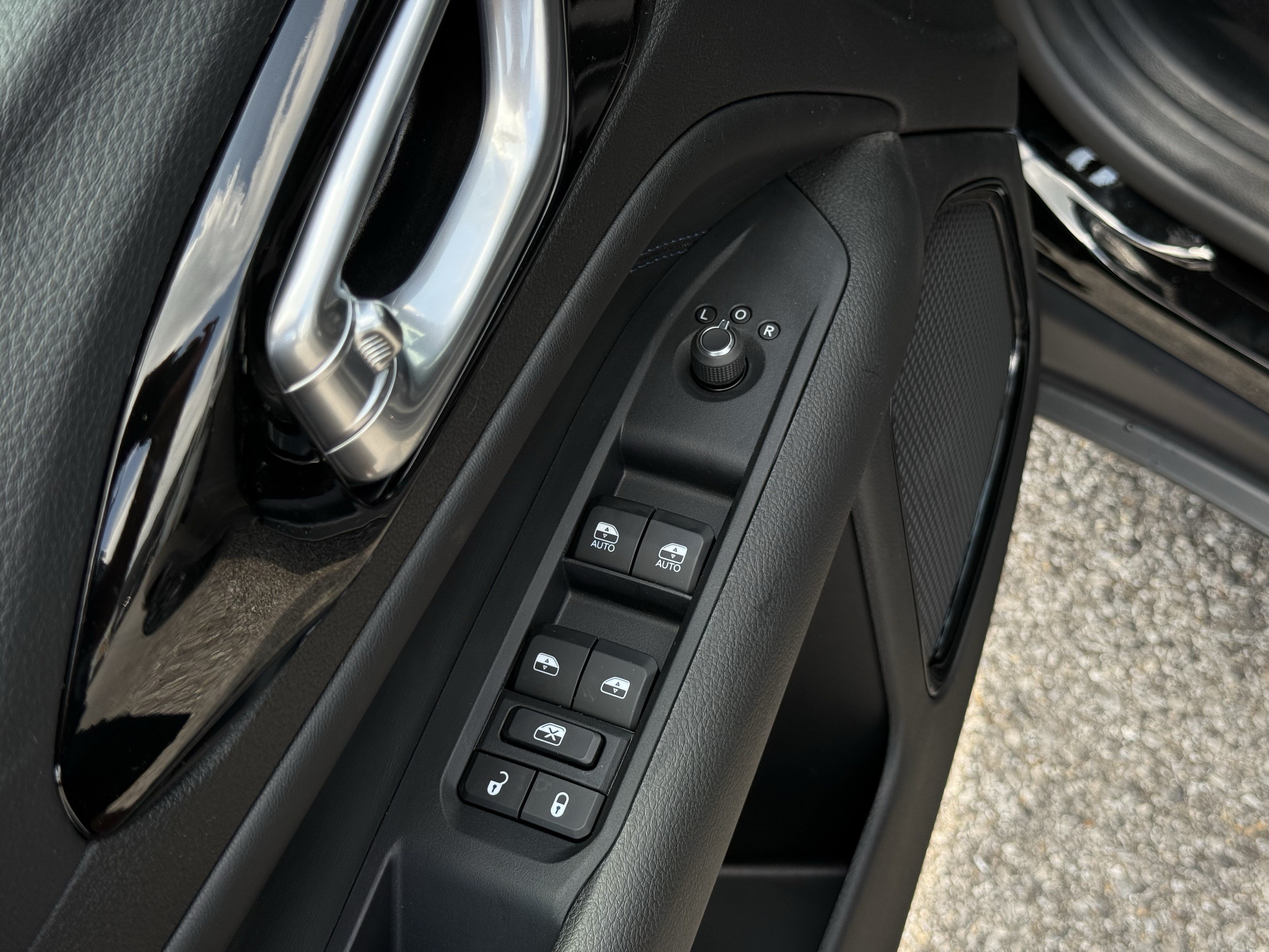 New 2026 Jeep Compass Latitude AWD/4WD image 15