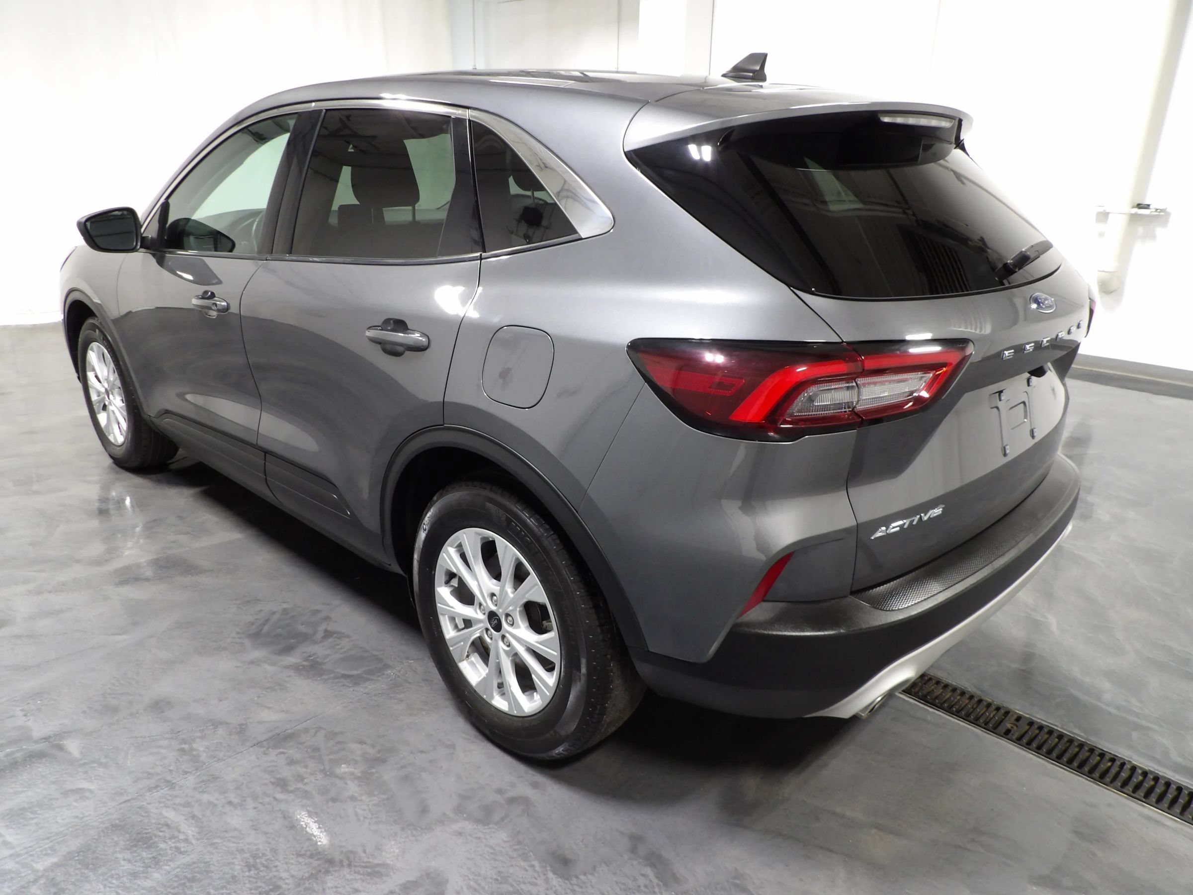 Used 2023 Ford Escape Active FWD image 7