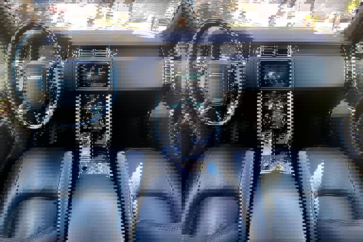 Used 2018 Land Rover Range Rover V6 Supercharged SWB image 15