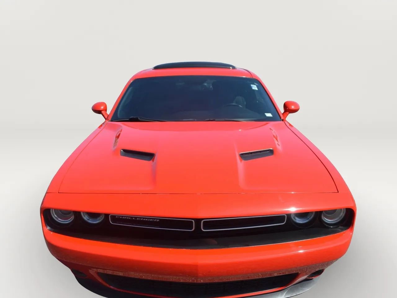 Used 2015 Dodge Challenger SXT w/ Driver Convenience Group image 3