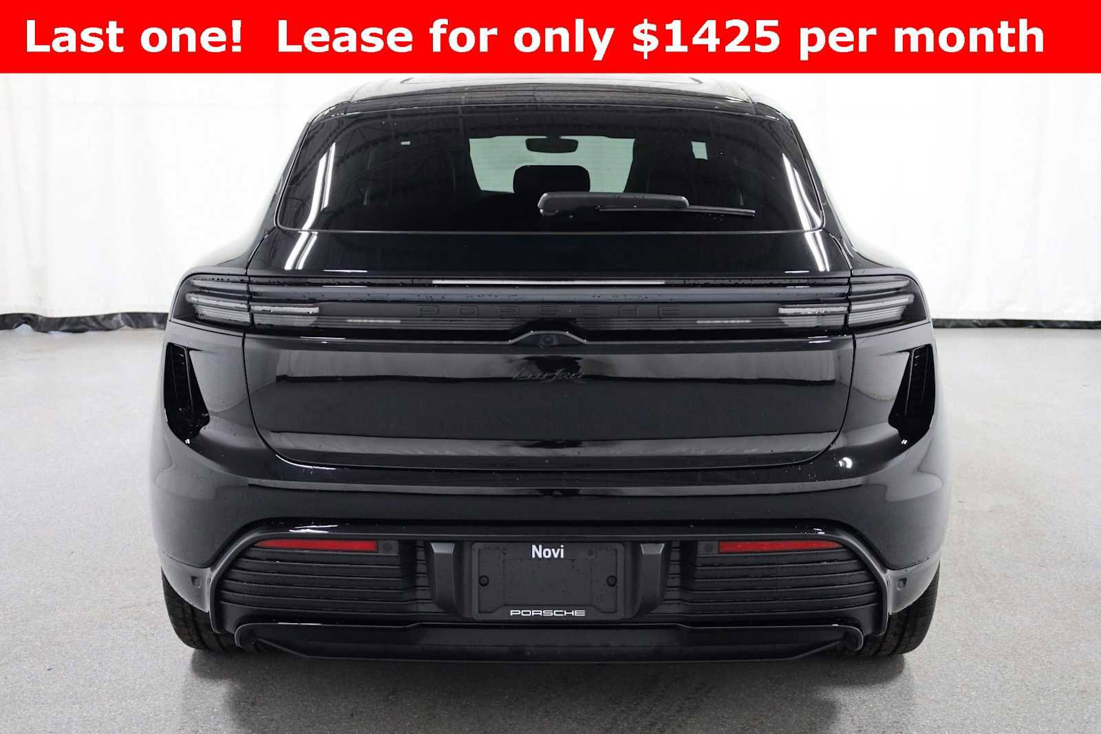 New 2025 Porsche Macan Turbo Electric image 7