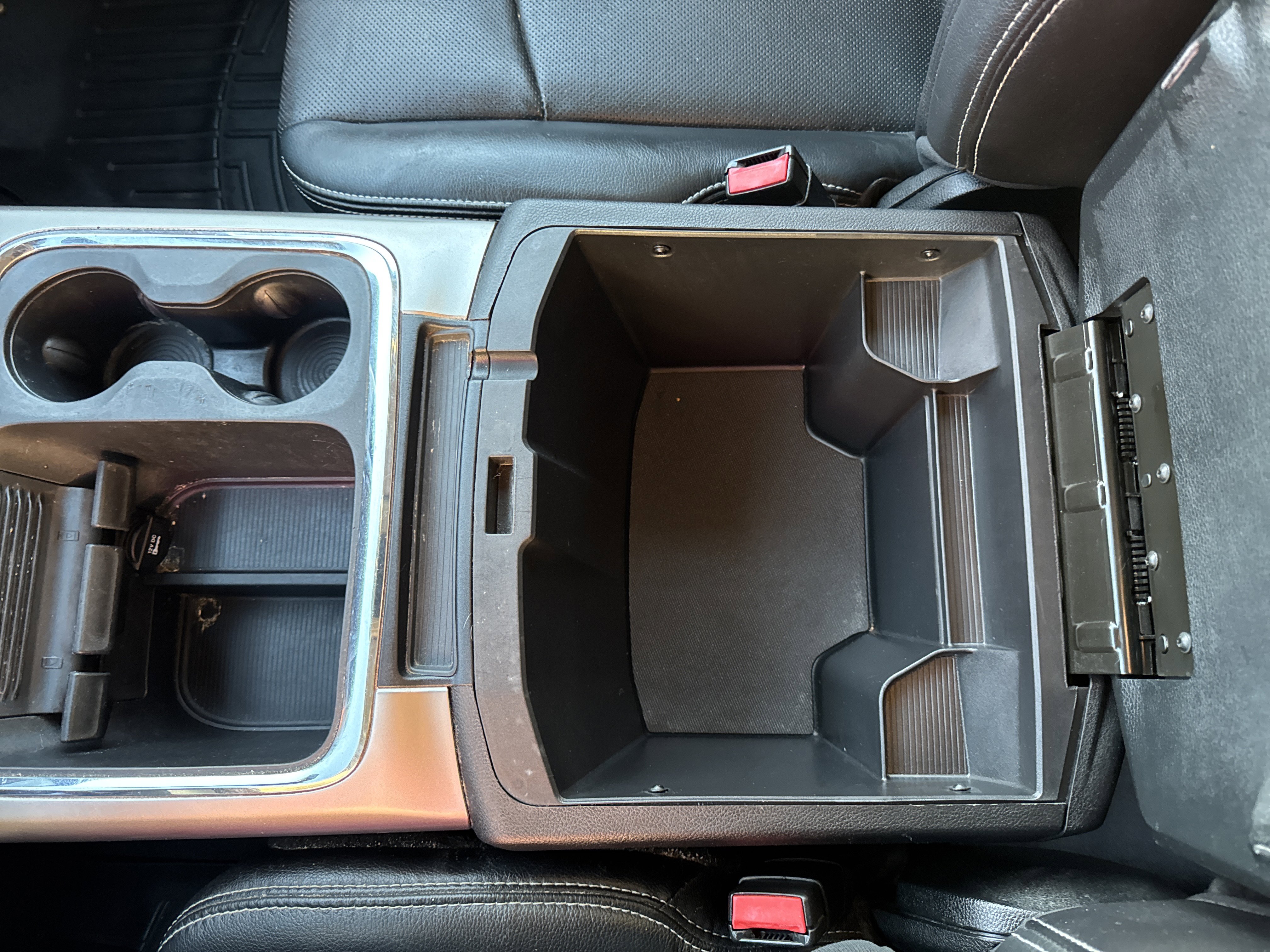 Used 2018 RAM 1500 Laramie image 24