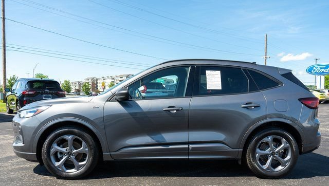 Used 2023 Ford Escape ST-Line w/ Equipment Group 301A FWD image 9