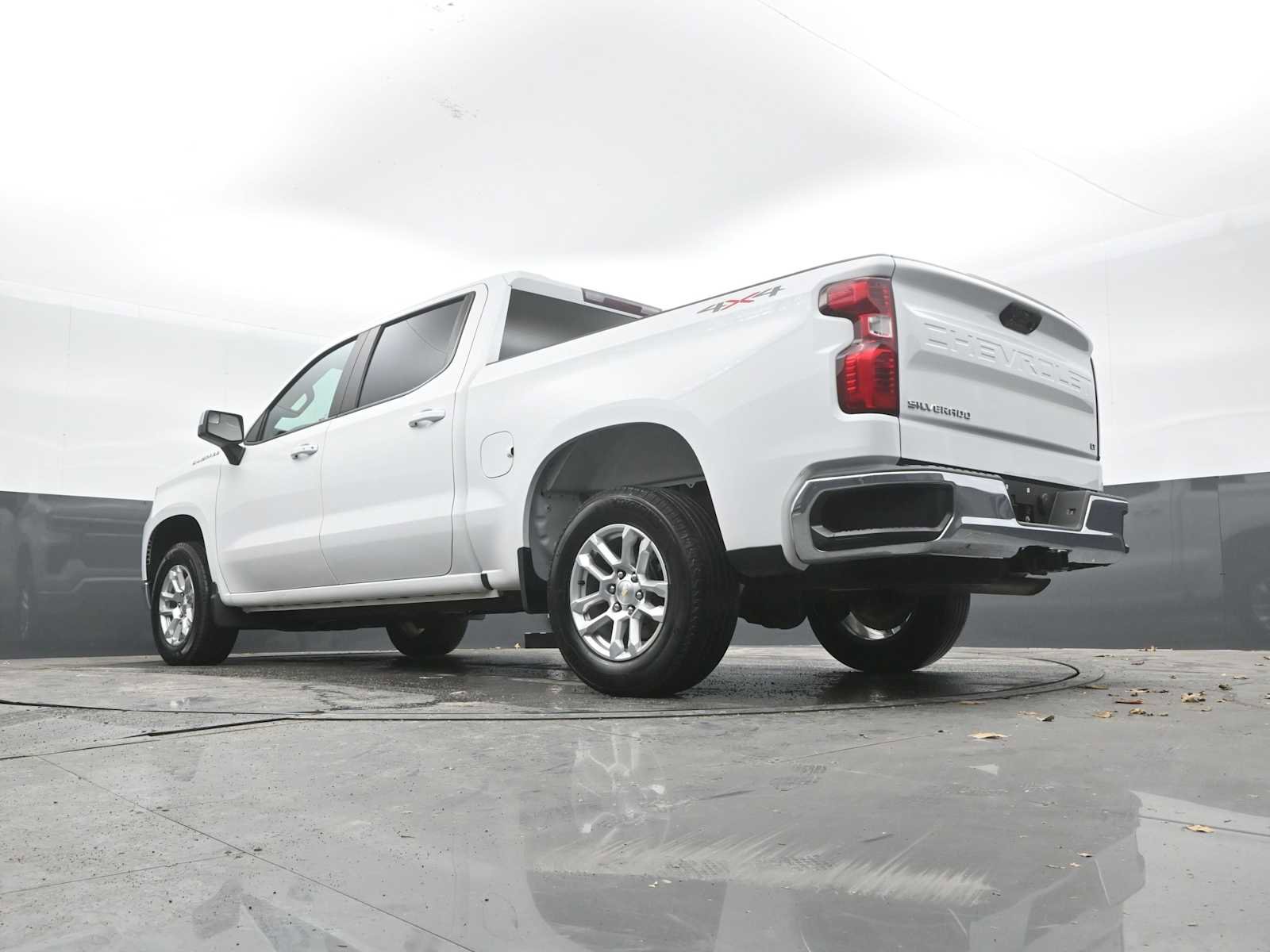 Used 2022 Chevrolet Silverado 1500 LT image 38