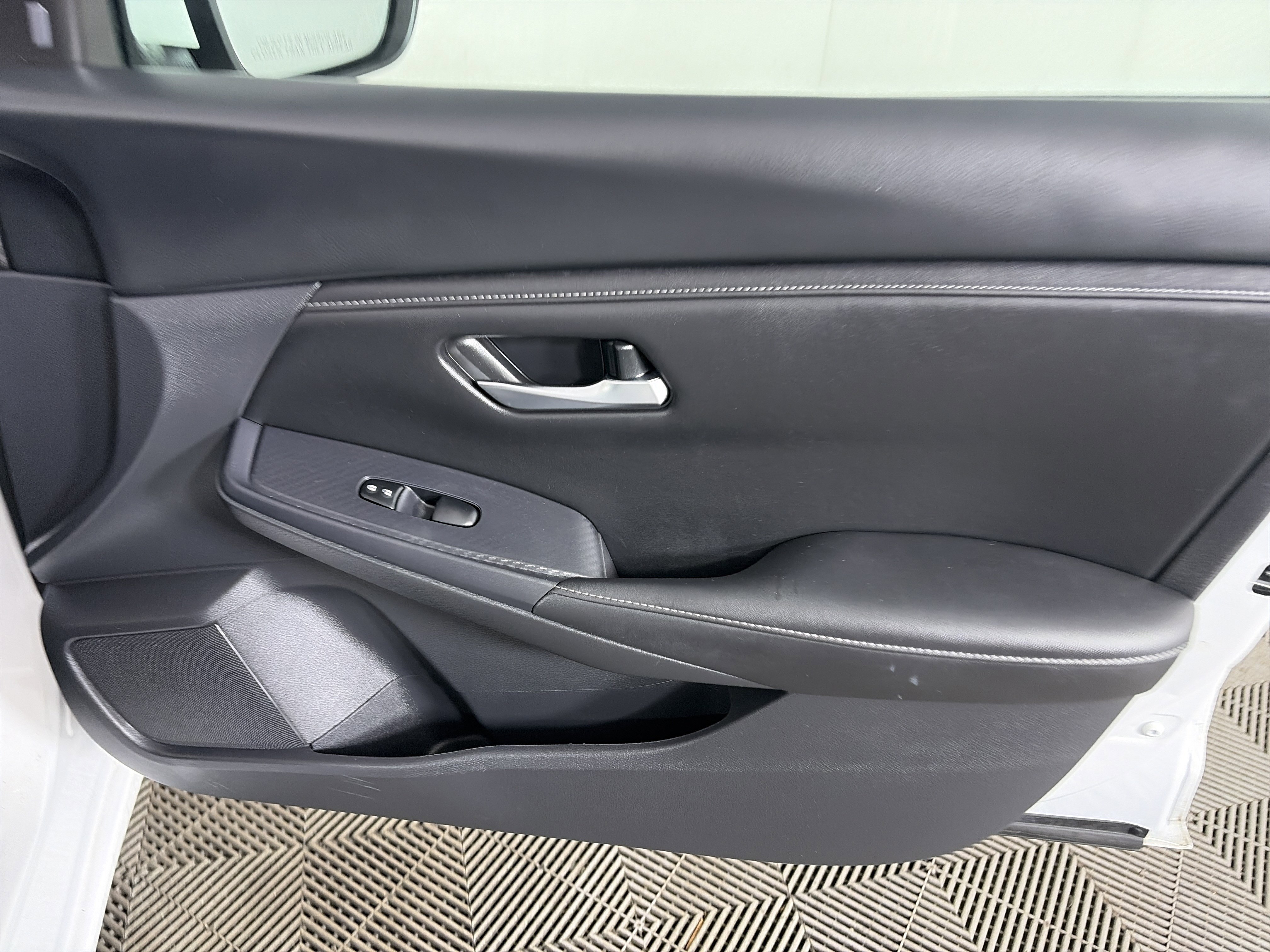 Certified 2024 Nissan Sentra SV image 40