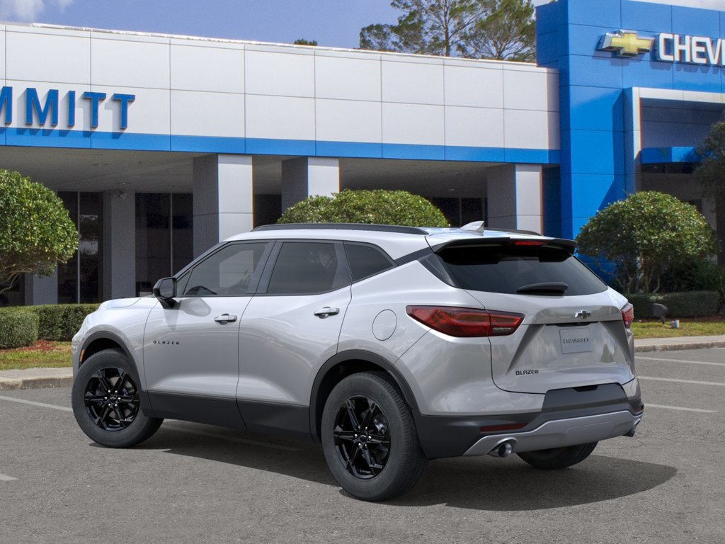 New 2026 Chevrolet Blazer LT w/ Midnight/Sport Edition FWD image 3