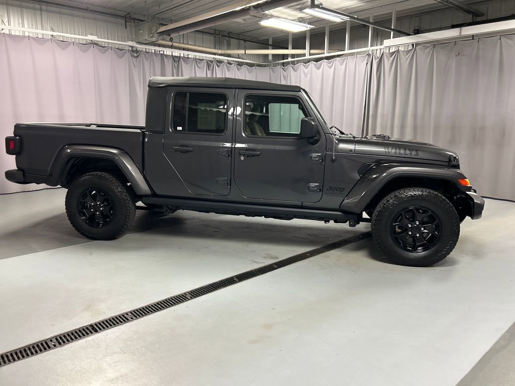 Used 2022 Jeep Gladiator Willys image 8