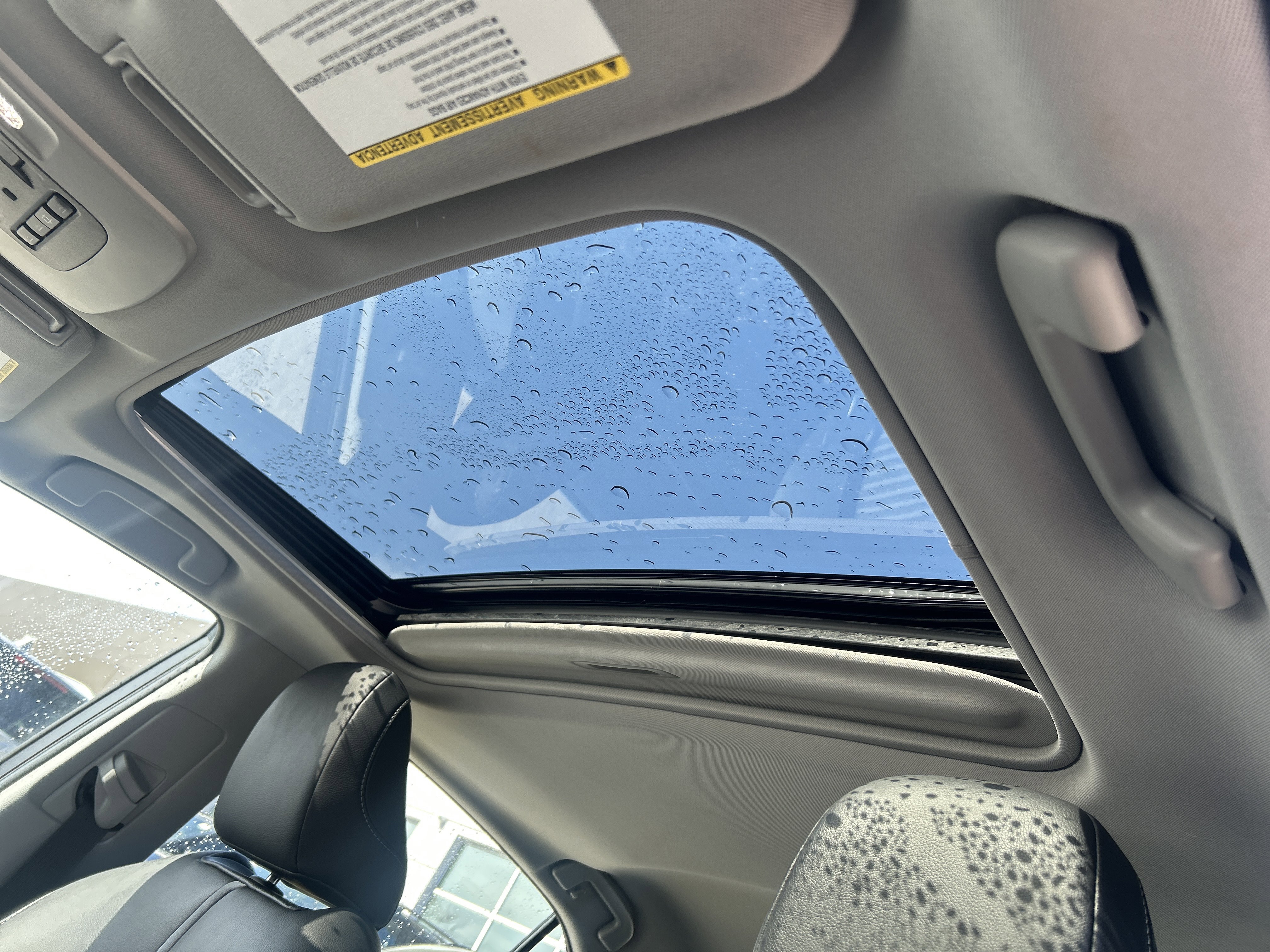 Used 2018 Toyota Camry SE w/ Moonroof Package image 27