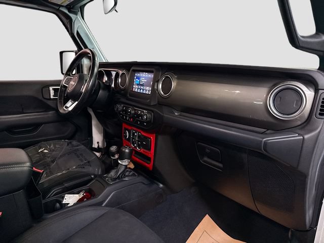 Used 2020 Jeep Wrangler Unlimited Sahara AWD/4WD image 24