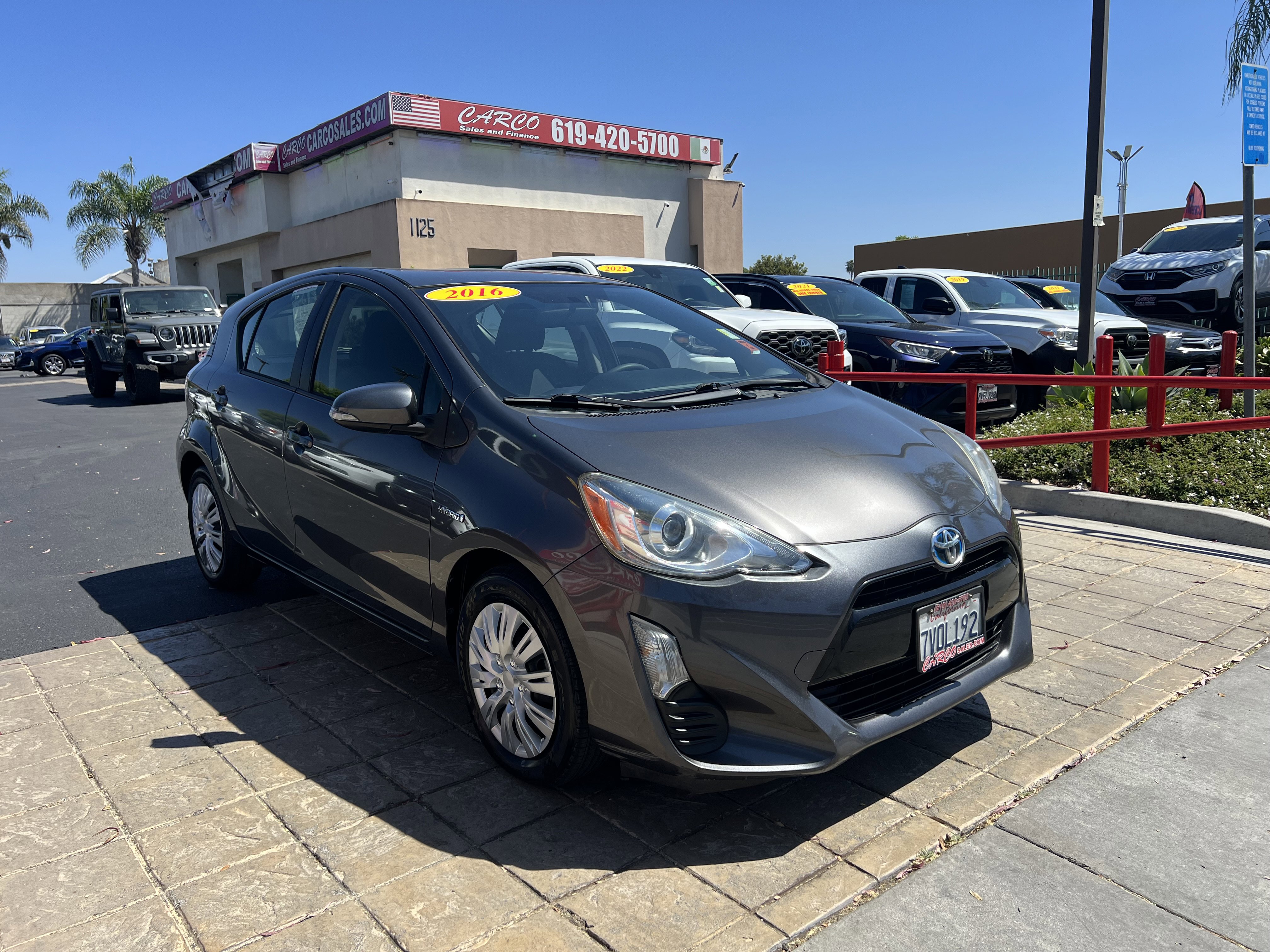 Used 2016 Toyota Prius C Three FWD image 2