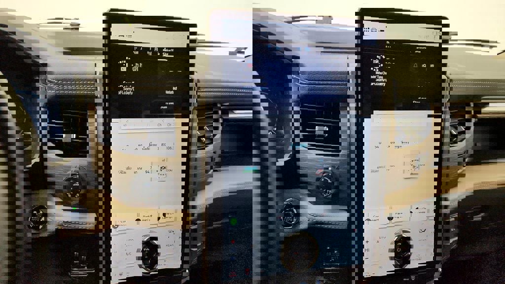 Used 2023 Ford Expedition Limited image 18