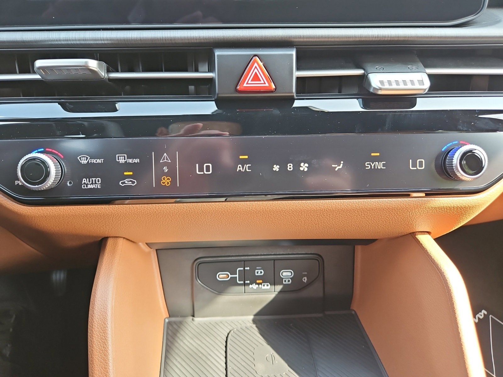 New 2026 Kia Sportage X-Line w/ X-Line Technology Package image 28