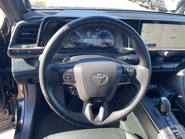 Used 2023 Toyota Crown Platinum AWD/4WD image 15