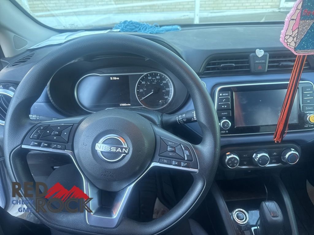 Used 2024 Nissan Versa SV image 1