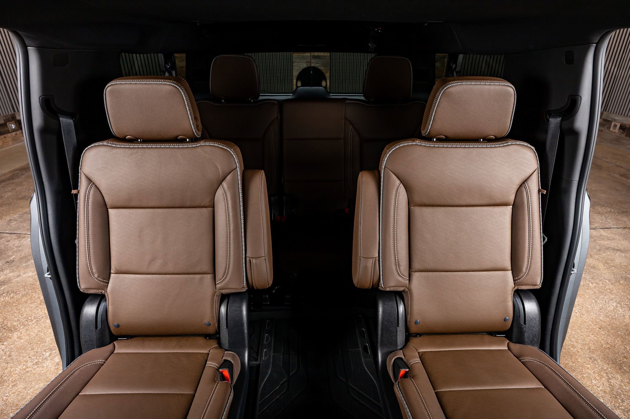 Used 2024 Chevrolet Suburban High Country w/ Advanced Technology Package AWD/4WD image 37