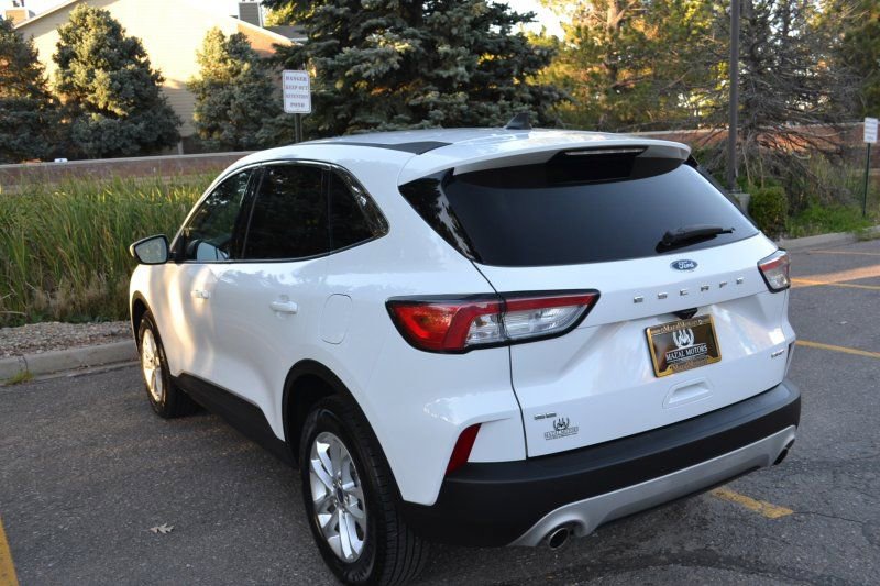 Used 2021 Ford Escape SE image 10