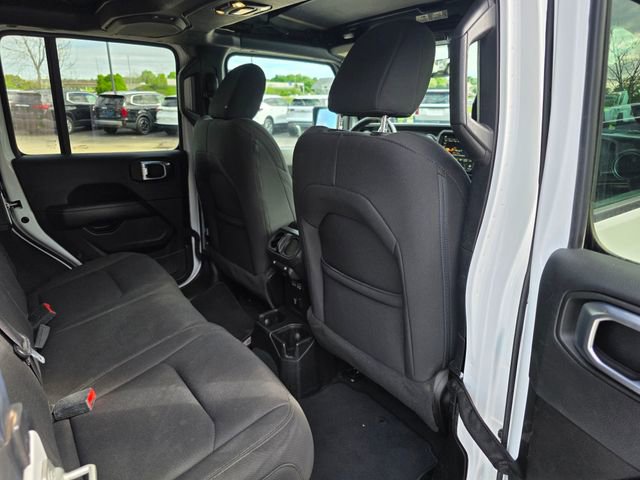 Used 2023 Jeep Wrangler Unlimited Sahara w/ Cold Weather Group AWD/4WD image 12