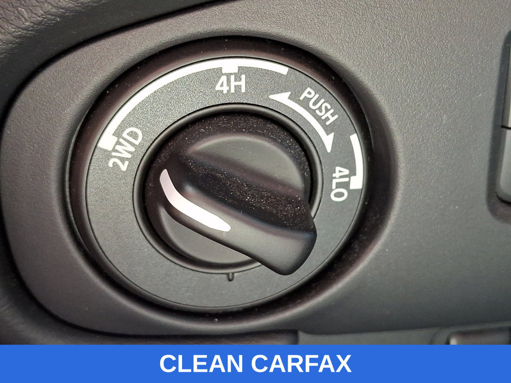 Used 2024 Nissan Frontier PRO-4X w/ Technology Package AWD/4WD image 25