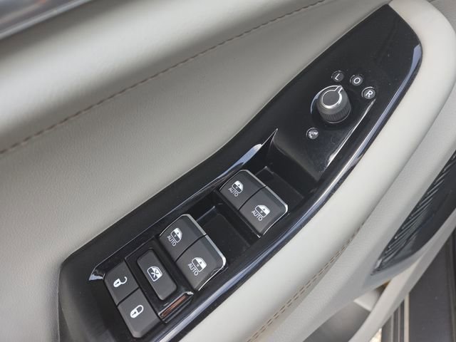 Used 2021 Jeep Grand Cherokee L Overland w/ Luxury Tech Group IV image 10