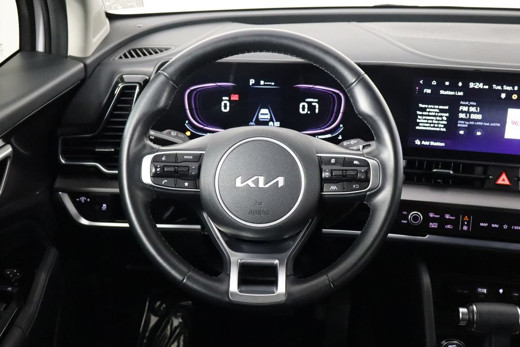 Used 2025 Kia Sportage EX FWD image 7