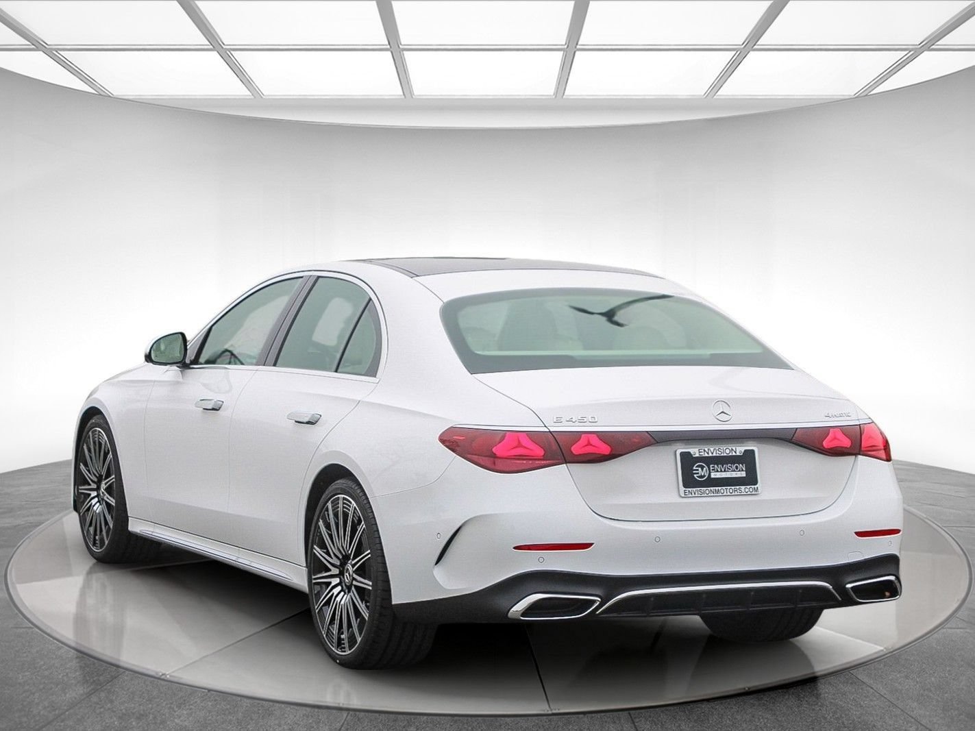 New 2026 Mercedes-Benz E 450 4MATIC Sedan image 2